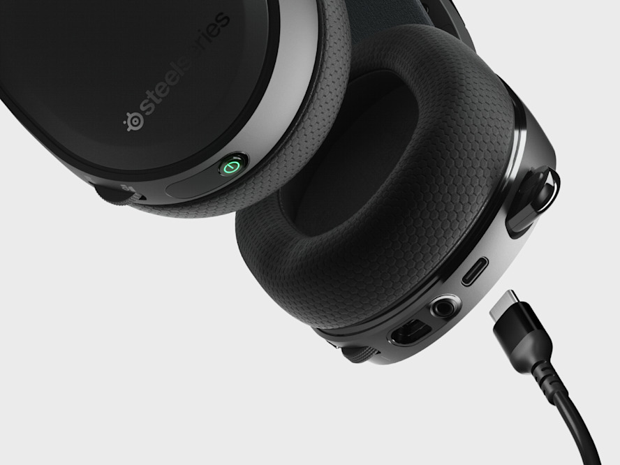 SteelSeries updates its Arctis 7 headsets with longer battery life and USB-C